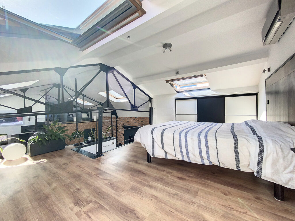 Loft entièrement rénové avec garage et terrasse – Le Havre