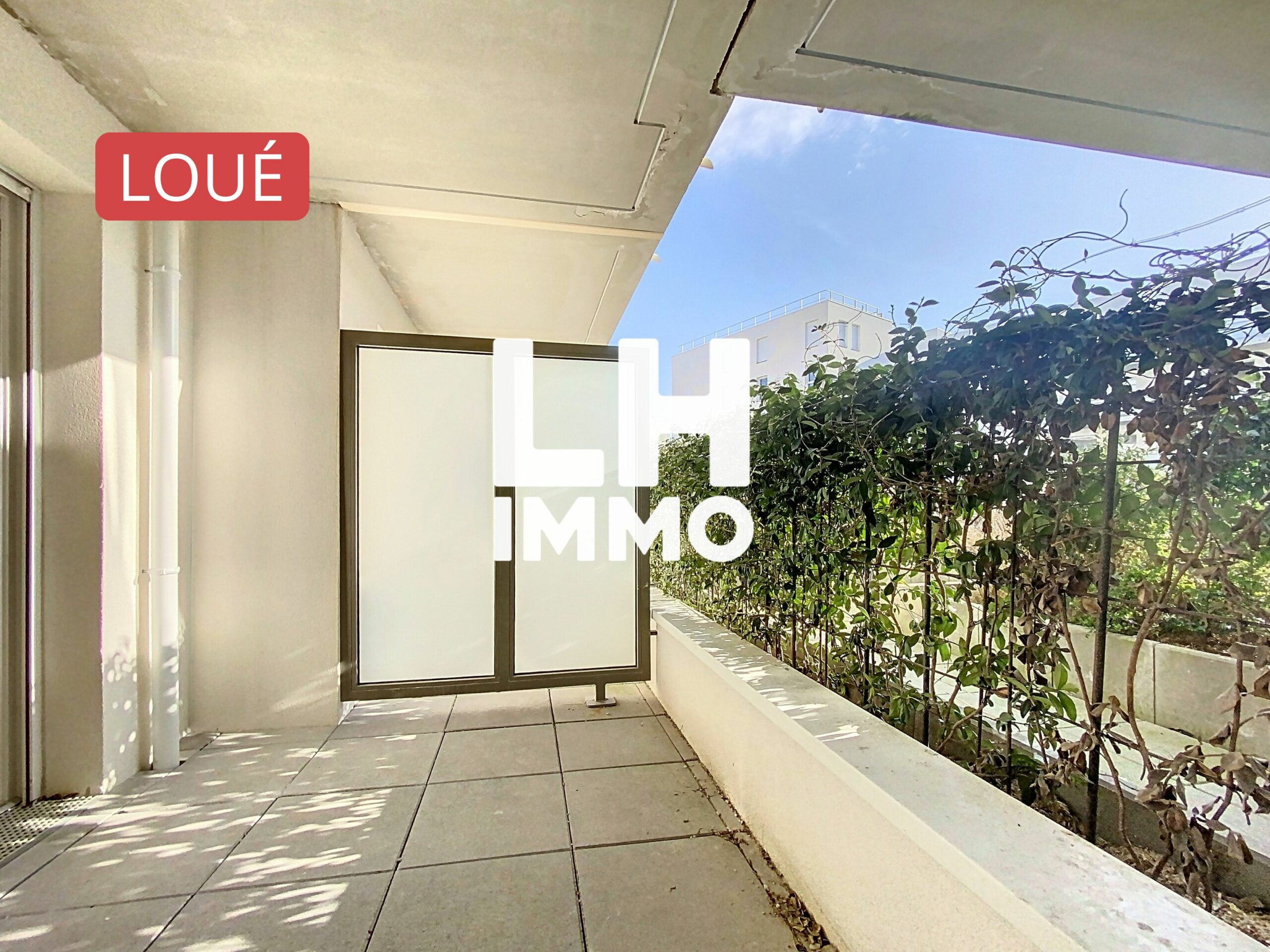 Appartement T2 avec terrasse et parking