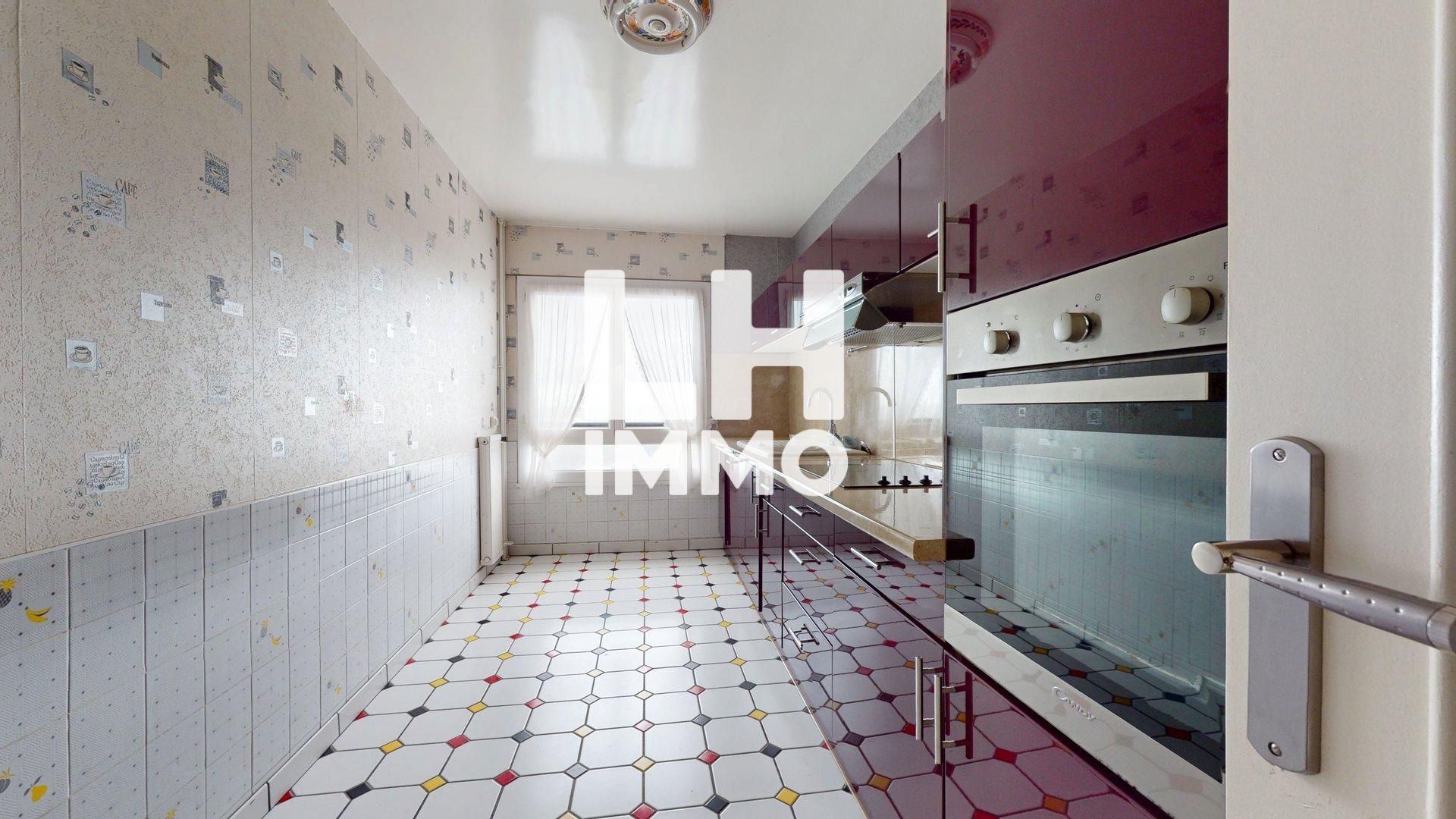 Appartement T4 avec parking – Caucriauville