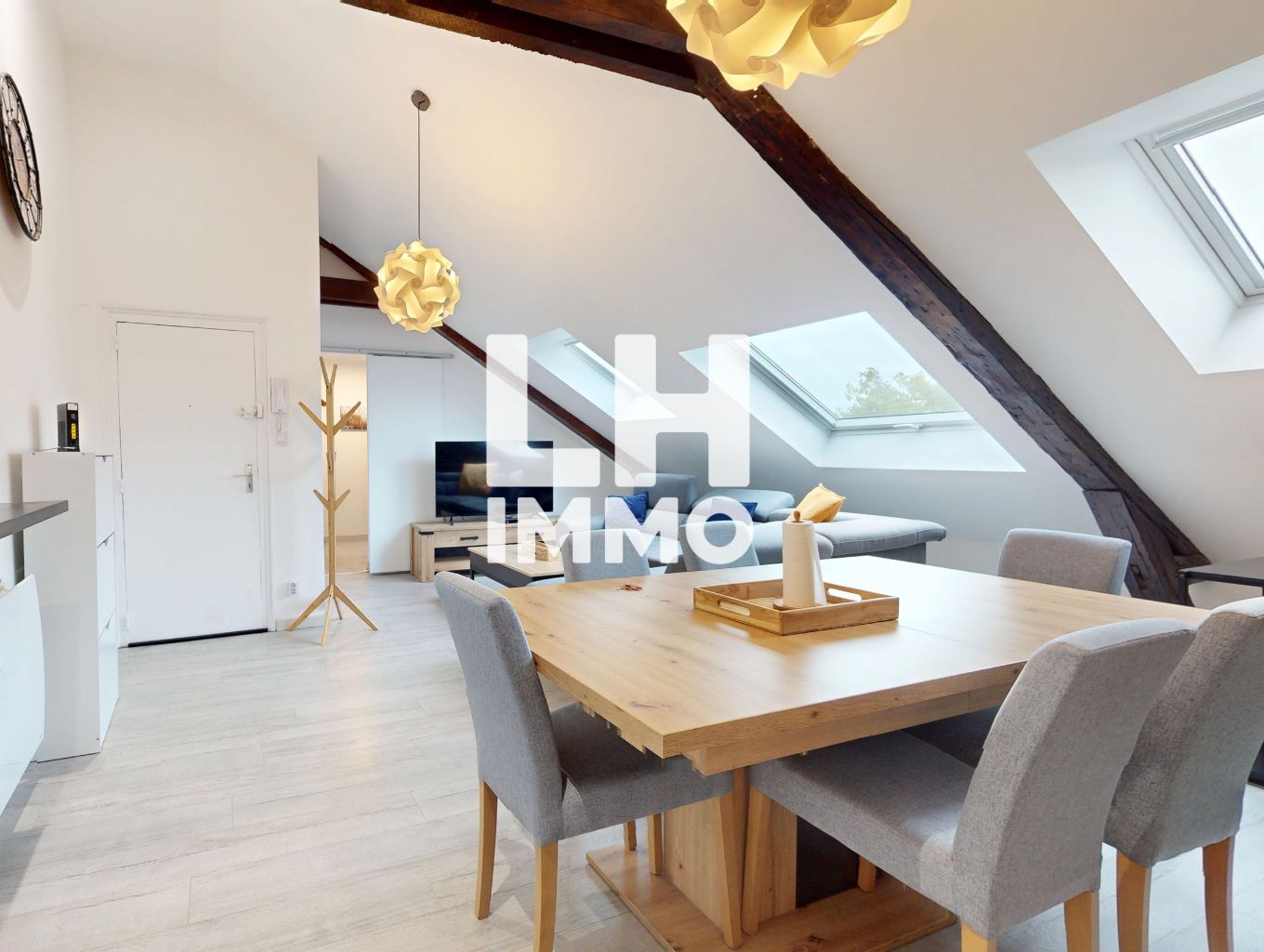 Appartement T2 bis 95 m² au sol – Hôtel de ville