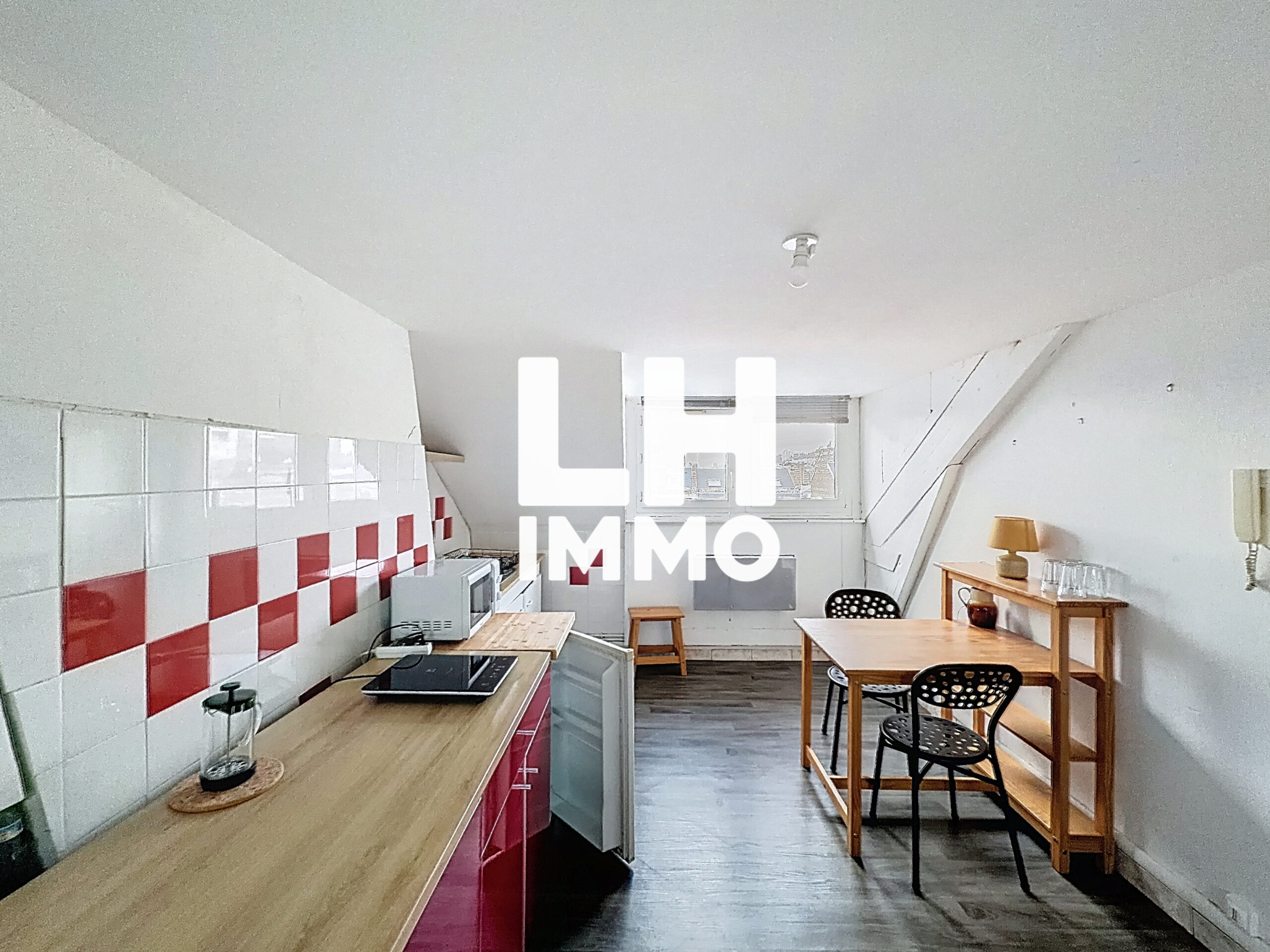 Studio meublé – Rue de Zurich